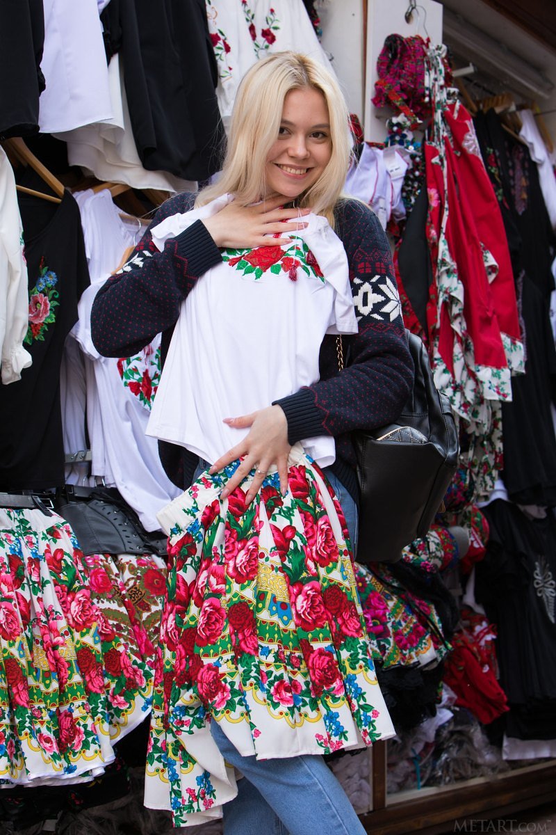 Проститутка Жужа